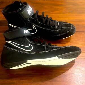 Nike Speedsweep VII size 7.5 wrestling shoes